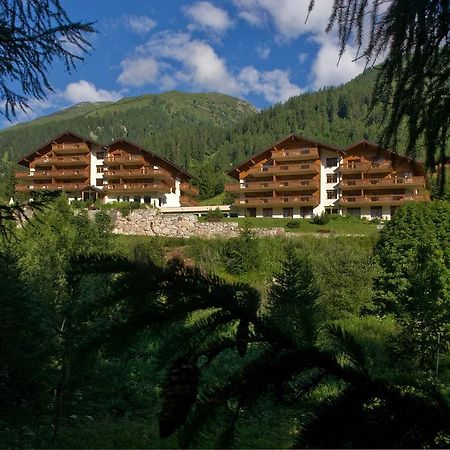 Apartments Castle Goms Экстерьер фото